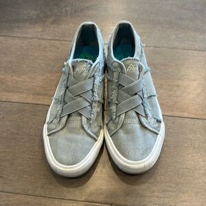 Blowfish canvas sneakers